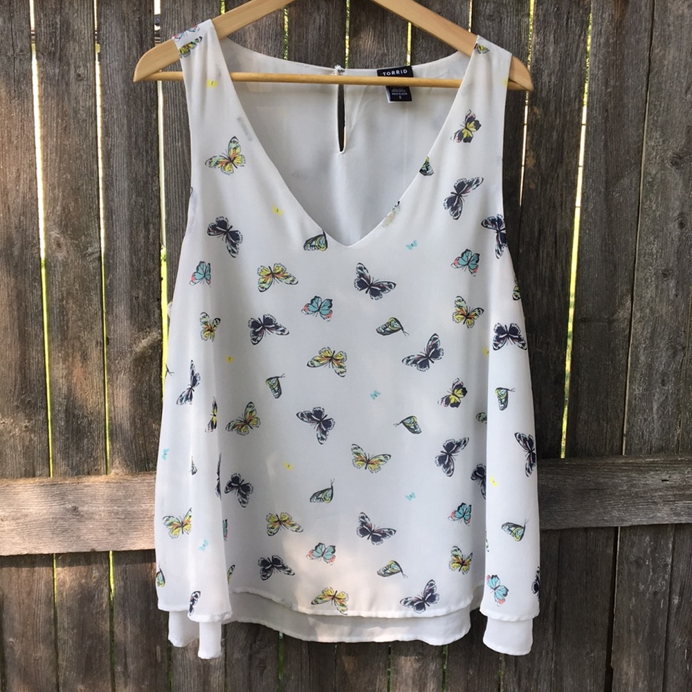 Torrid sleeveless blouse size 0 butterfly print